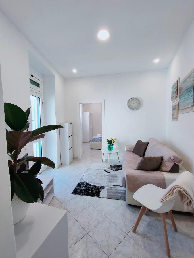 Leni'S House Apartment Специя Екстериор снимка