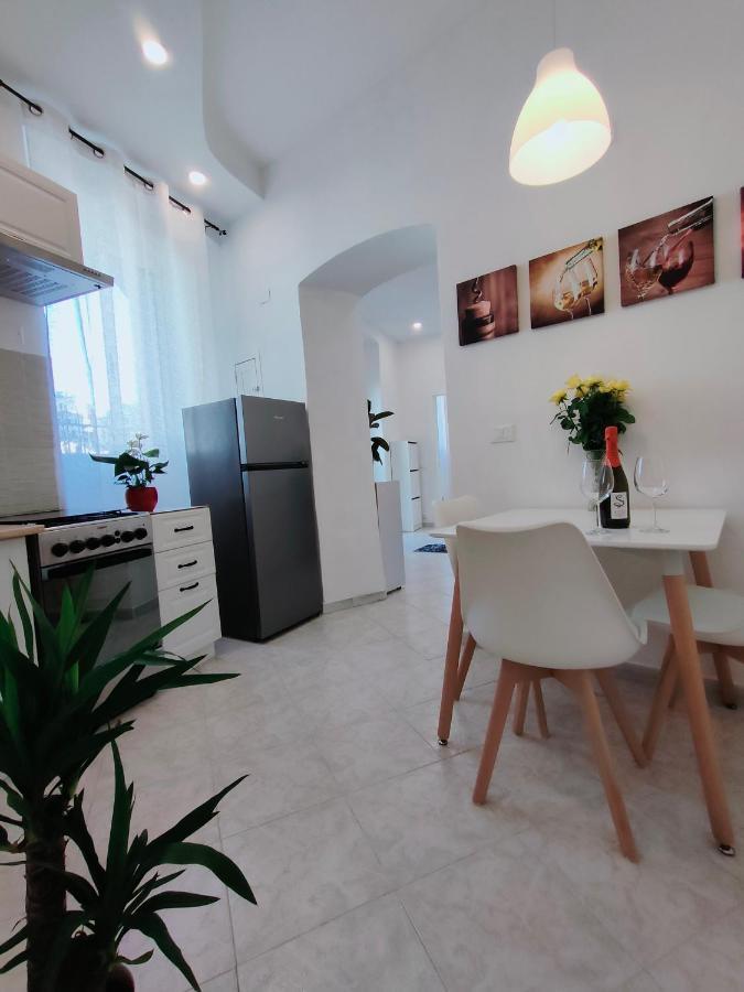 Leni'S House Apartment Специя Екстериор снимка